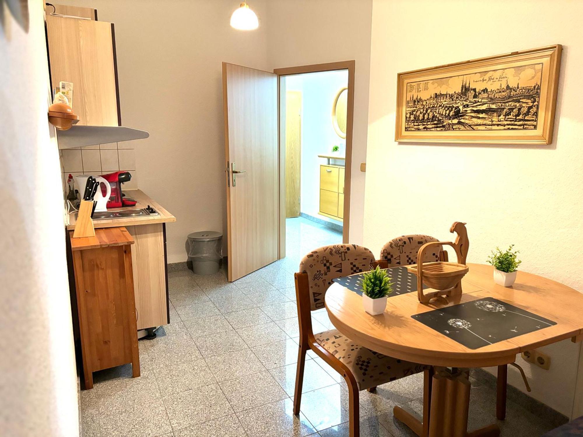 Piano Apartment Halle Center - Netflix - Free Wifi 2 Exterior photo